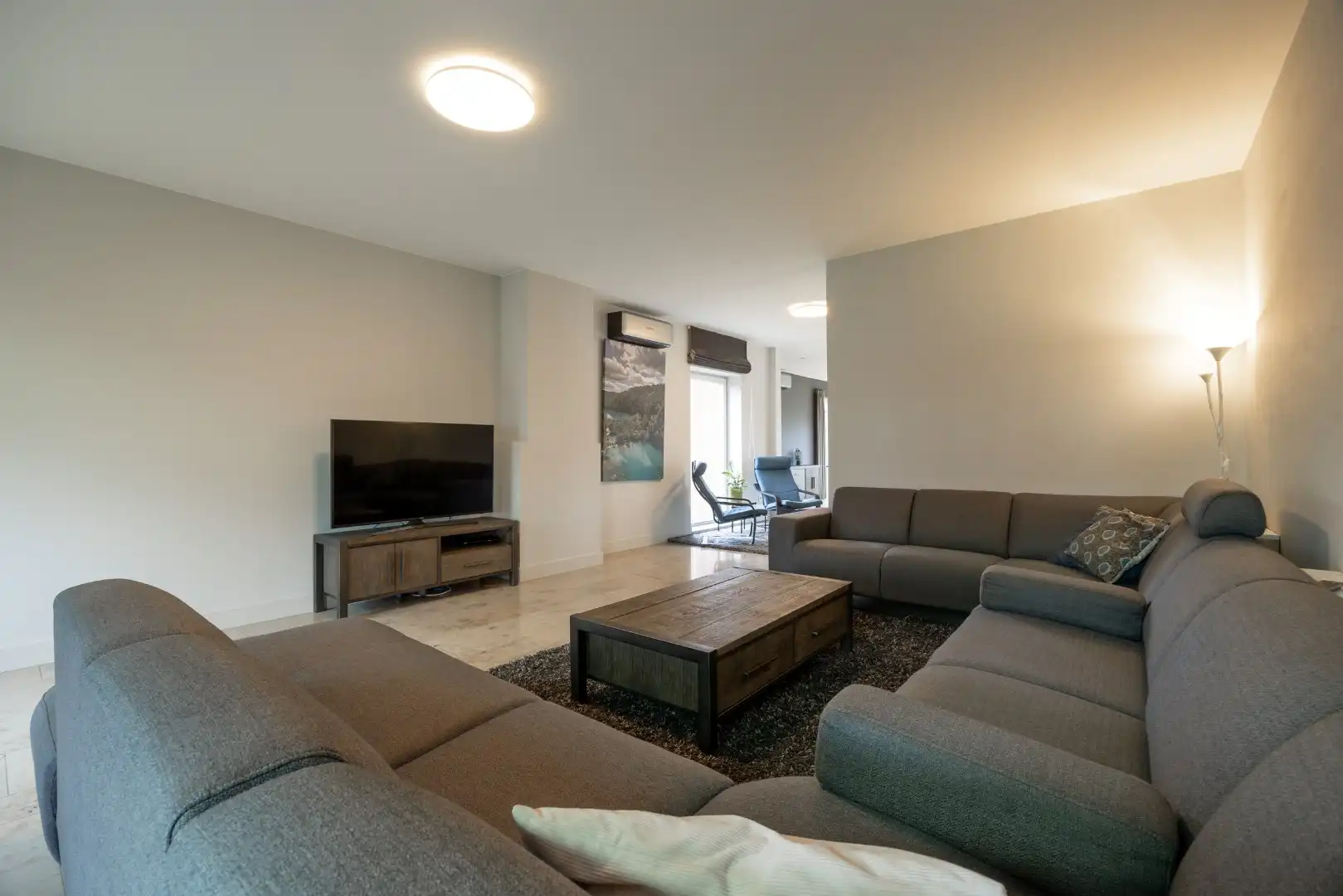 Prachtige ruime villa met naastliggende bouwgrond! foto 17