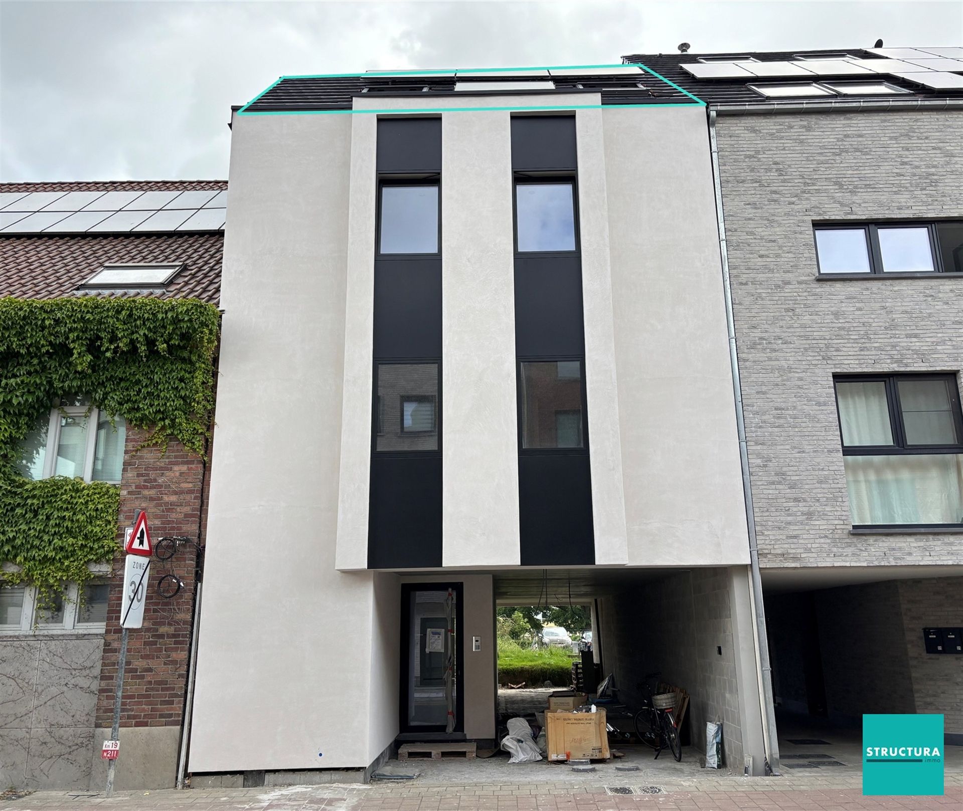 Appartement met 2 slaapkamers en 2 staanplaatsen in centrum Merchtem foto 13