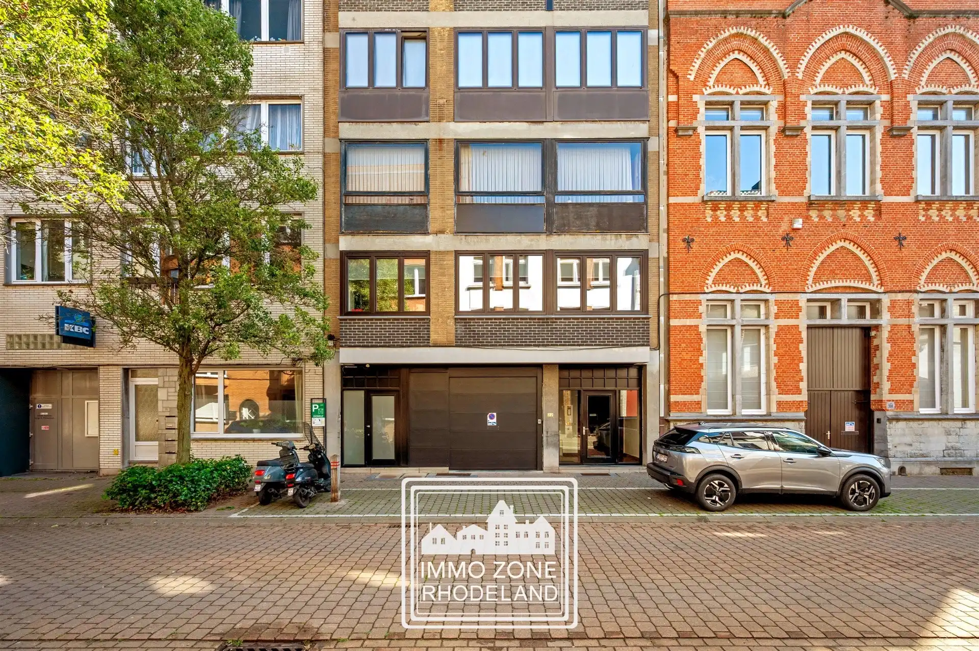 Op te frissen appartement met 2 slpks en riant terras foto 2
