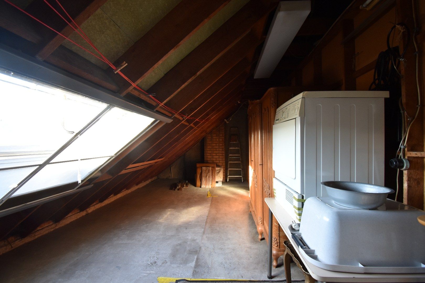 Handelswoning met opslagruimte  foto 14