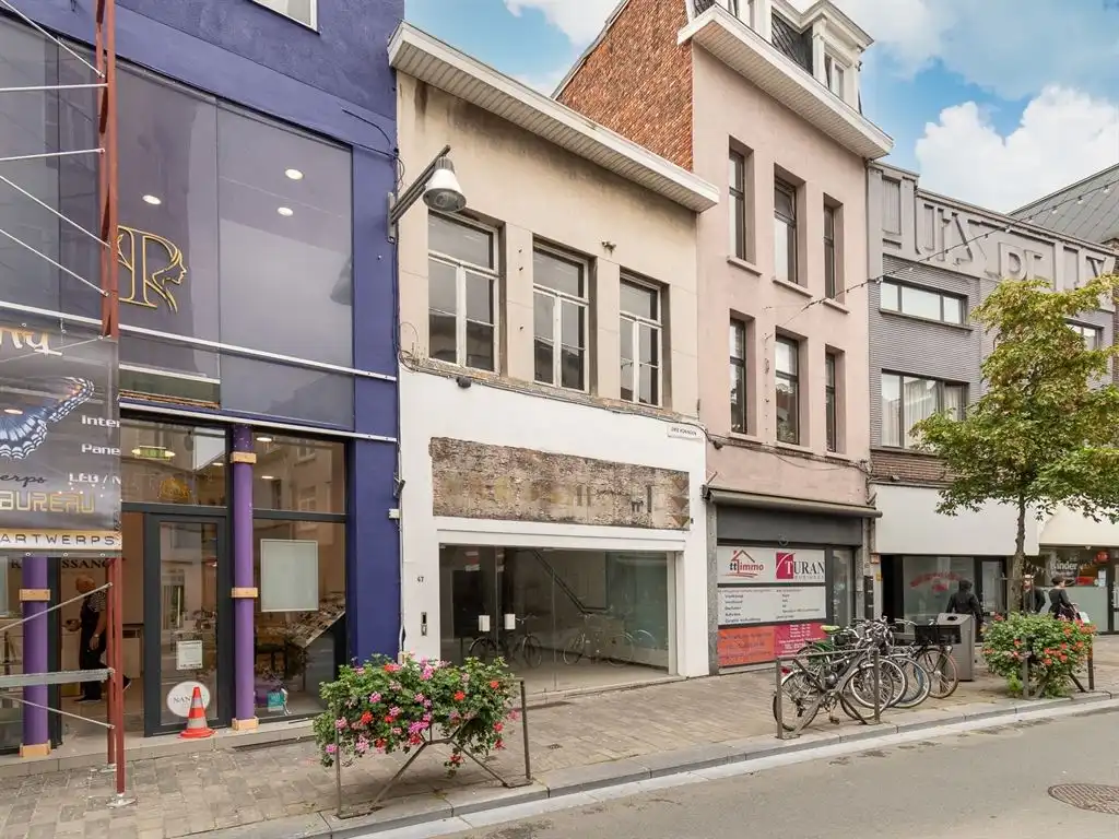 Te renoveren handelspand in Berchem foto 11