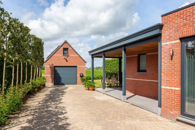 Prachtig gerenoveerde vrijstaande woning! foto 2