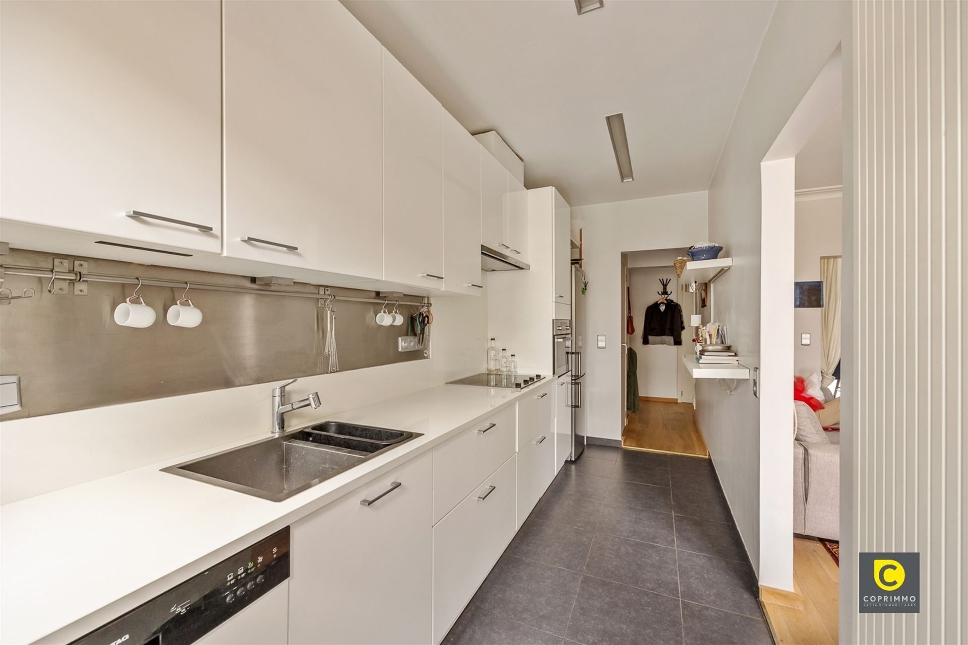 Gezellige woning met garage en tuin! foto 4