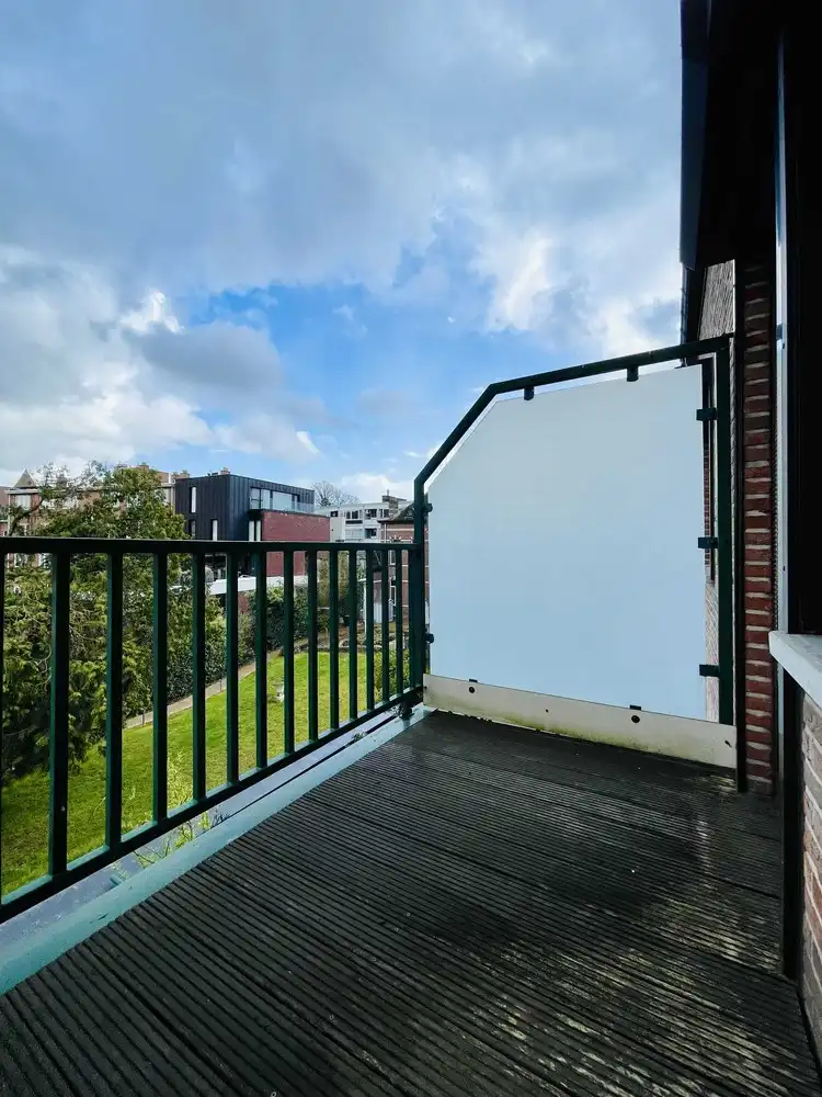 Ruim appartement met 2 slaapkamers in het hart van Genk foto 9