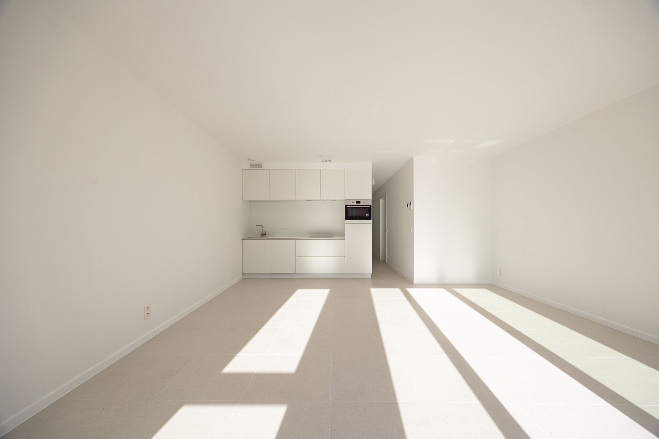 Modern en lichtrijk nieuwbouwappartement met 2 slaapkamers foto 10