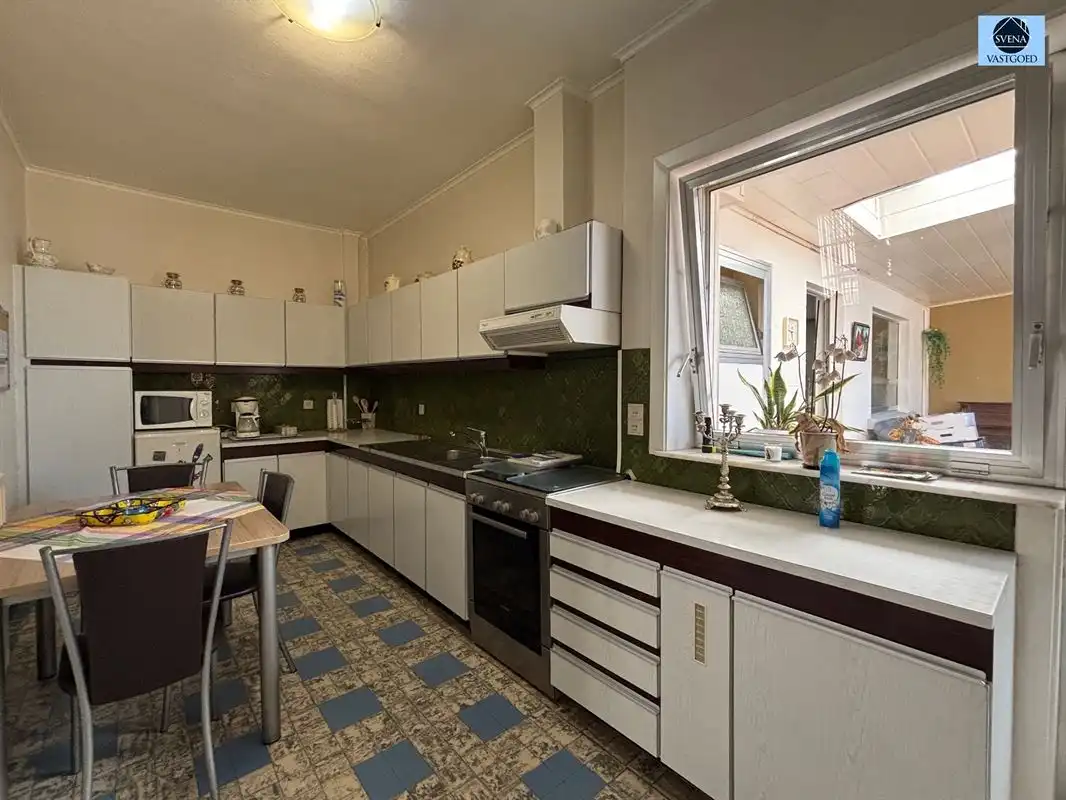 SOLIDE KARAKTERVOLLE WONING MET 3 SLAAPKAMERS EN GARAGE foto 7