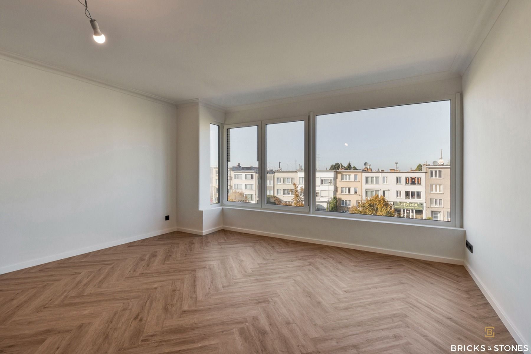 Gerenoveerd energiezuinig app met 3 slaapkamers en terras. foto 7