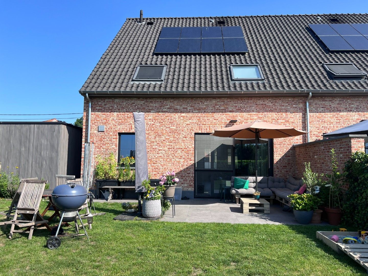 Halfopen bebouwing met drie slaapkamers te huur in Ursel foto 22