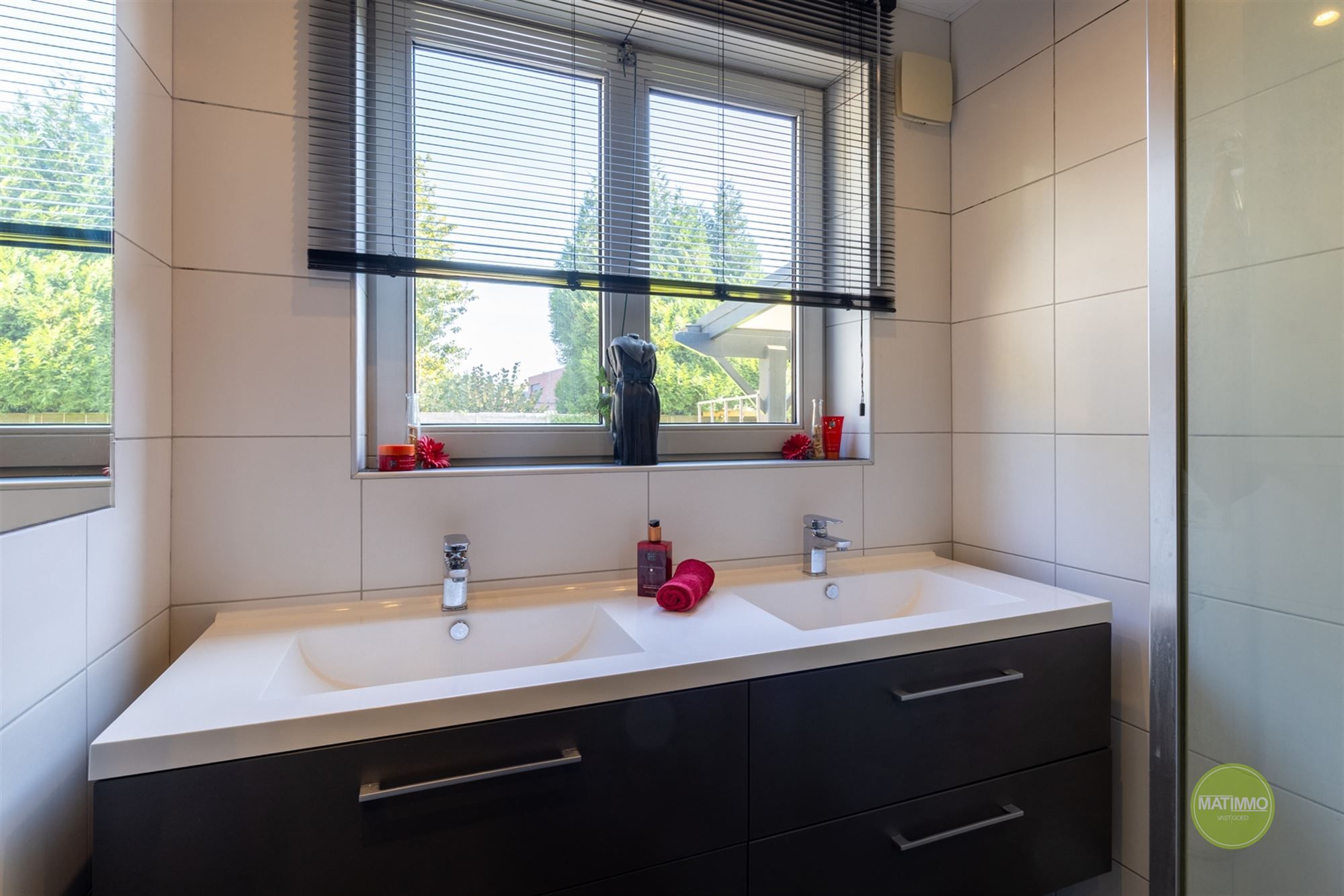 Ruime gezinswoning op een perceel van 780 m2 in Dessel foto 13