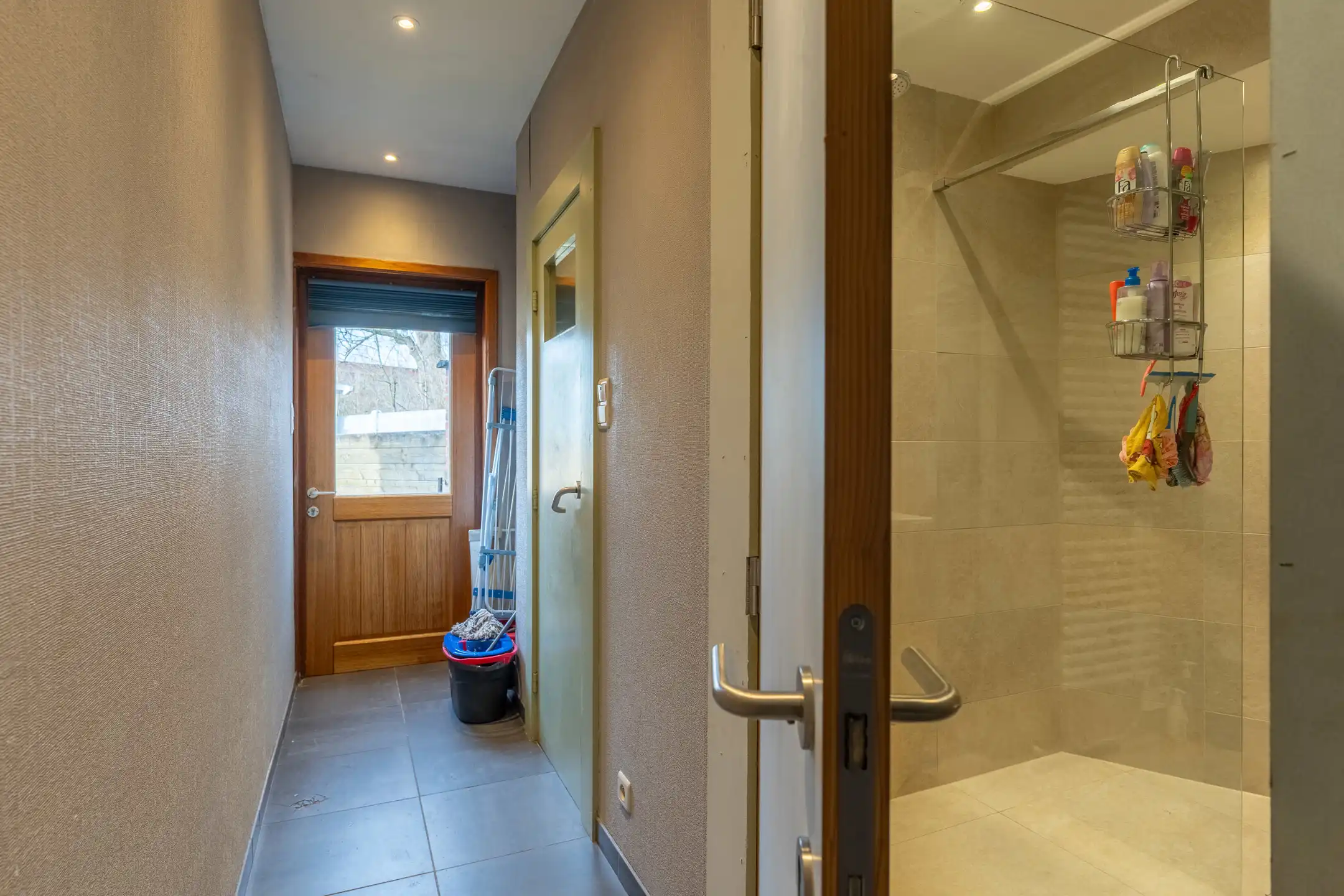 Gerenoveerde woning met 3slpk nabij centrum Turnhout foto 11