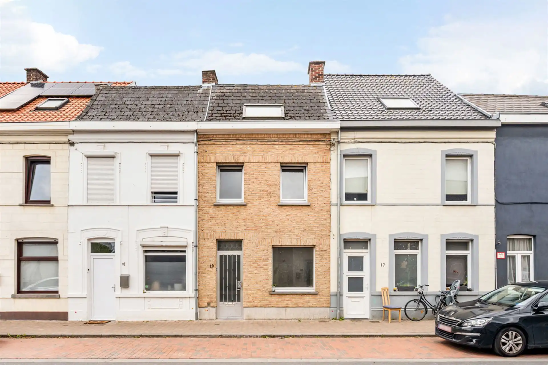 Te renoveren woning met 2 slk! foto {{pictureIndex}}