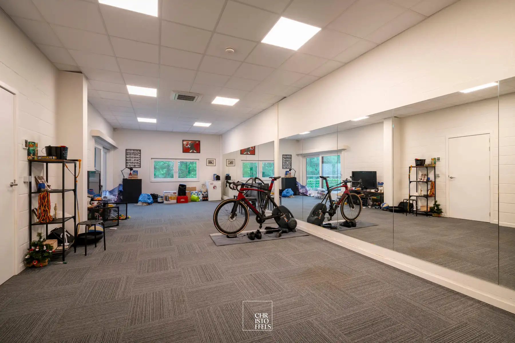 Multifunctioneel bedrijfsgebouw op 4.091 m² met bedrijfshal van ca. 1.846 m², kantoren van ca. 187 m² en conciërgewoning van ca. 244 m² foto 13