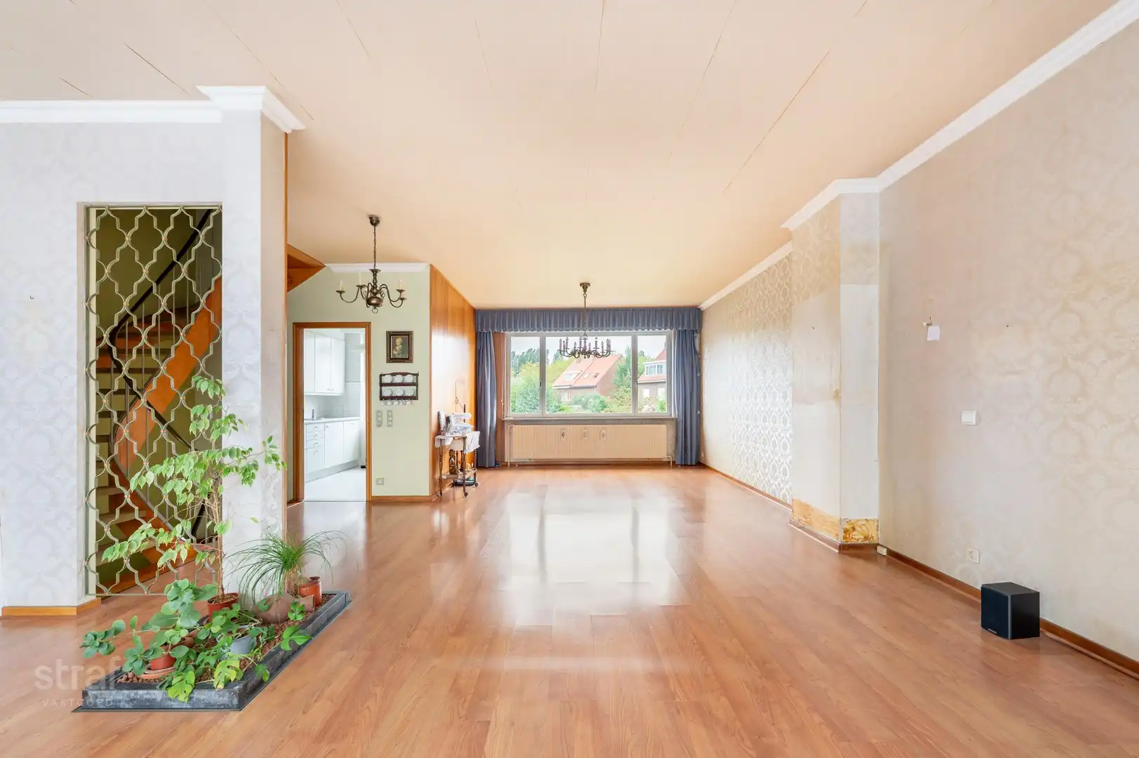 Bel-etage met drie ruime slaapkamers en een gezellige tuin foto 2