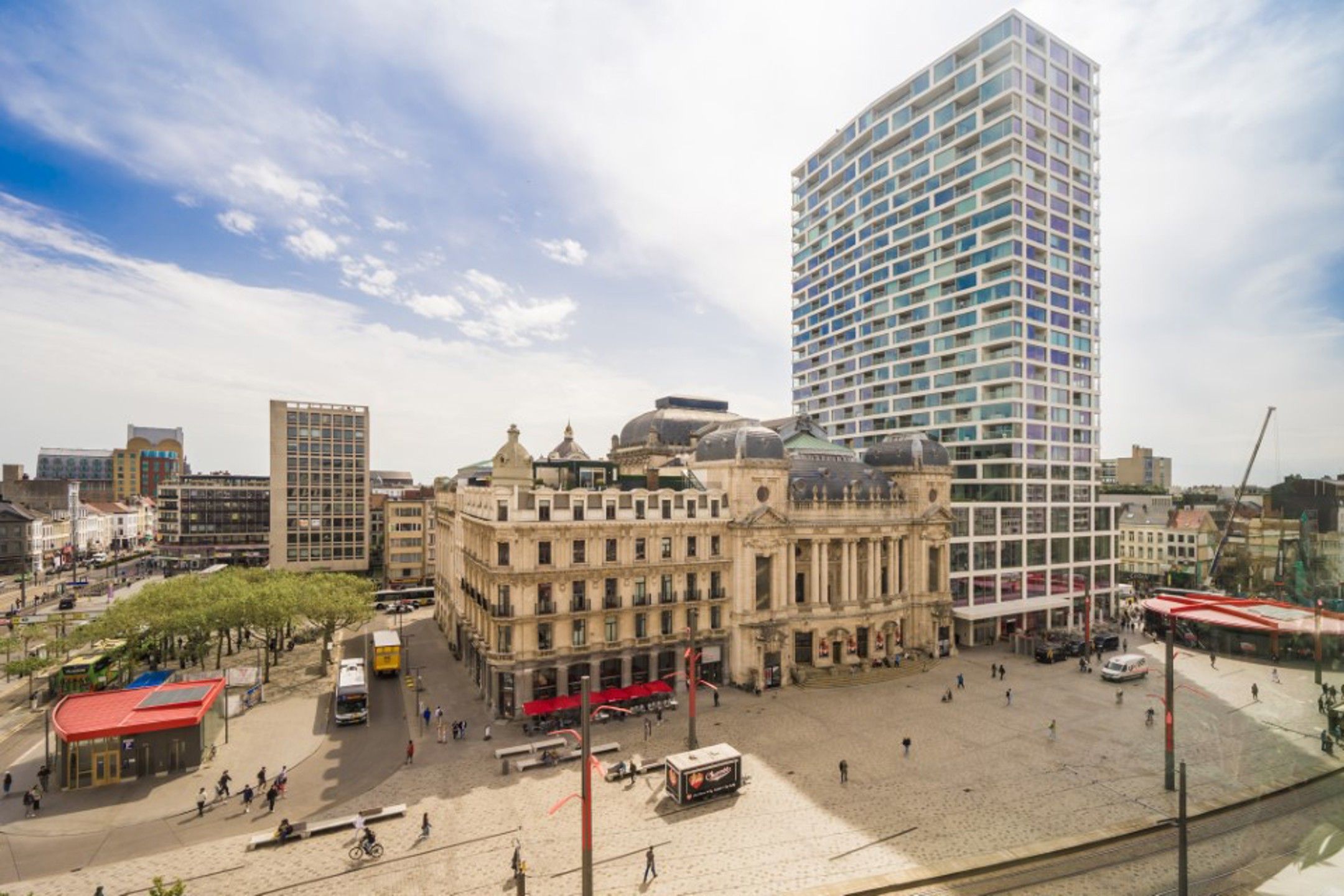 Instapklare opbrengsteigendom met 3 luxe Airbnb-units foto 1