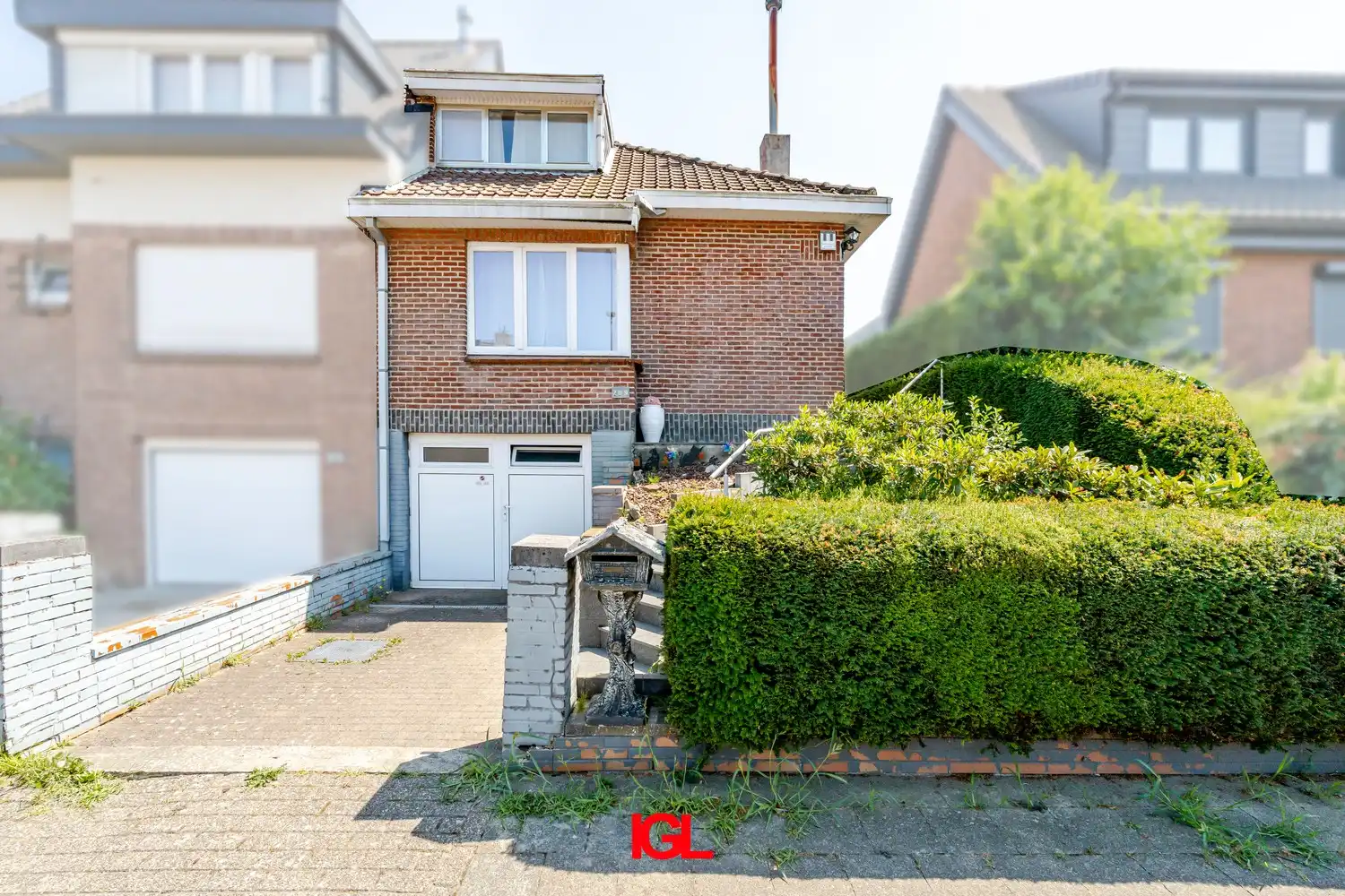 Hoofdfoto van de publicatie: 3-gevel woning met zuidgerichte tuin en garage