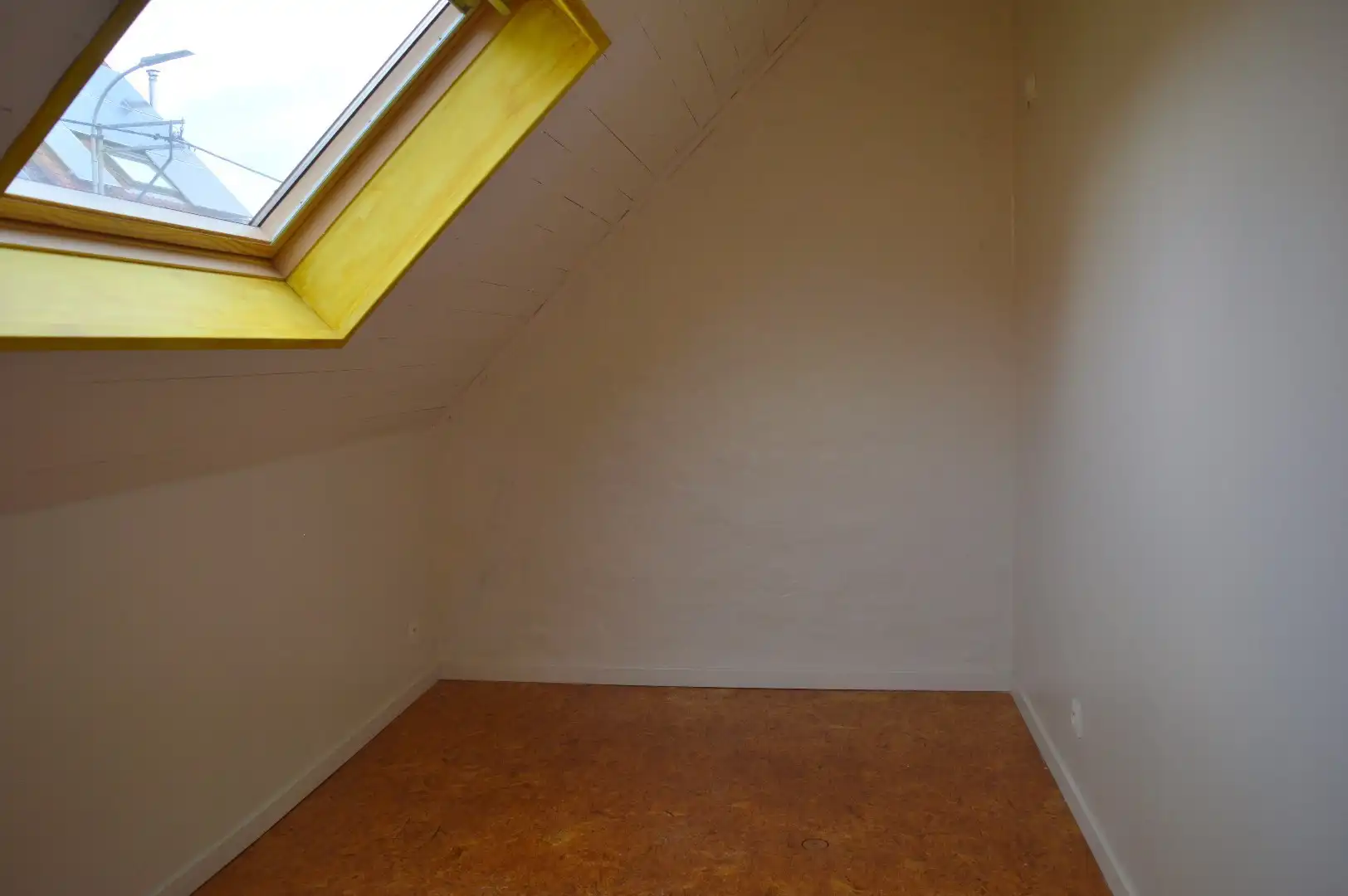 Woning met 2 slaapkamers in Bissegem met vlotte bereikbaarheid foto 9