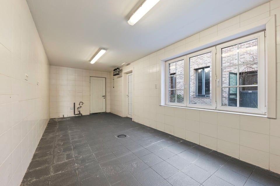 RUIM HANDELSPAND MET WOONST OP TOPLOCATIE IN ZOUTLEEUW foto 9