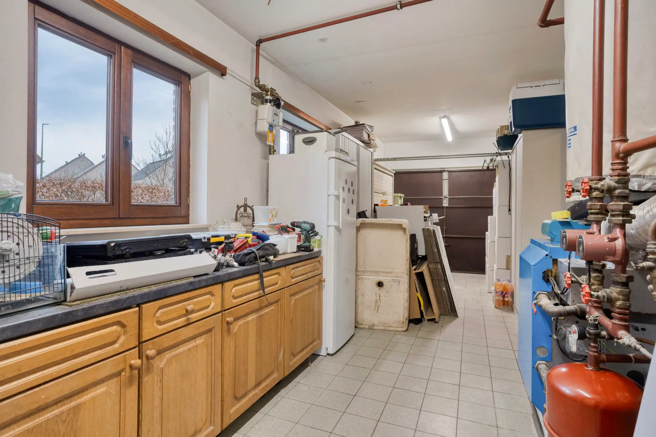 Rustig gelegen woning met drie slaapkamers, bureau en garage foto 14