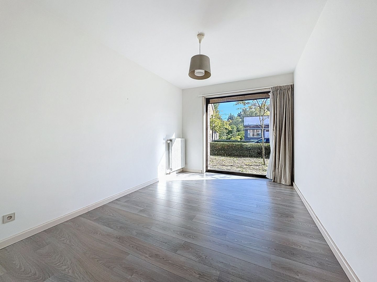 Ruim appartement met groot zongericht terras. foto 8