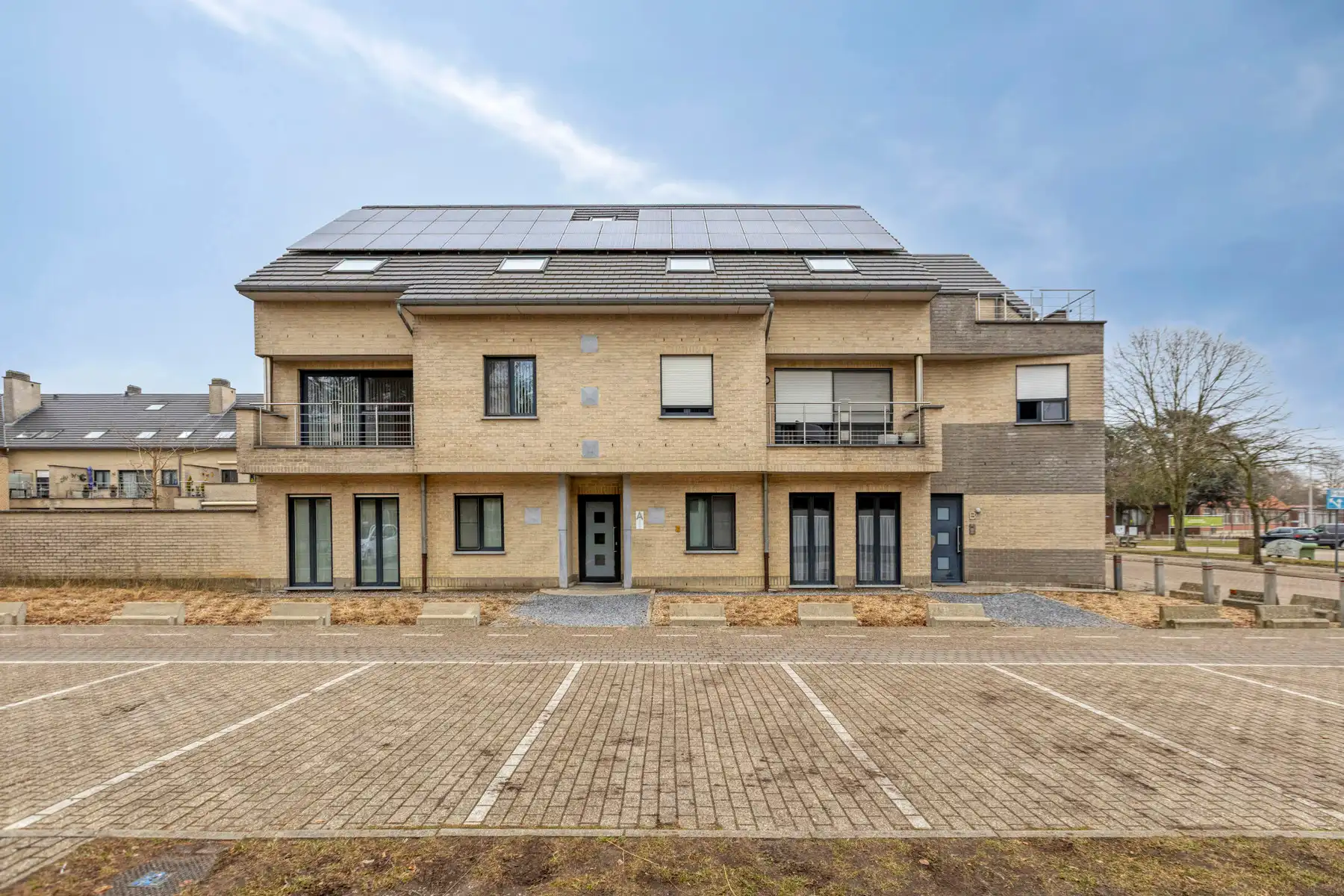 Zuid gelegen appartement met 2 slaapkamers + 2 parkings+2 bergings foto 5