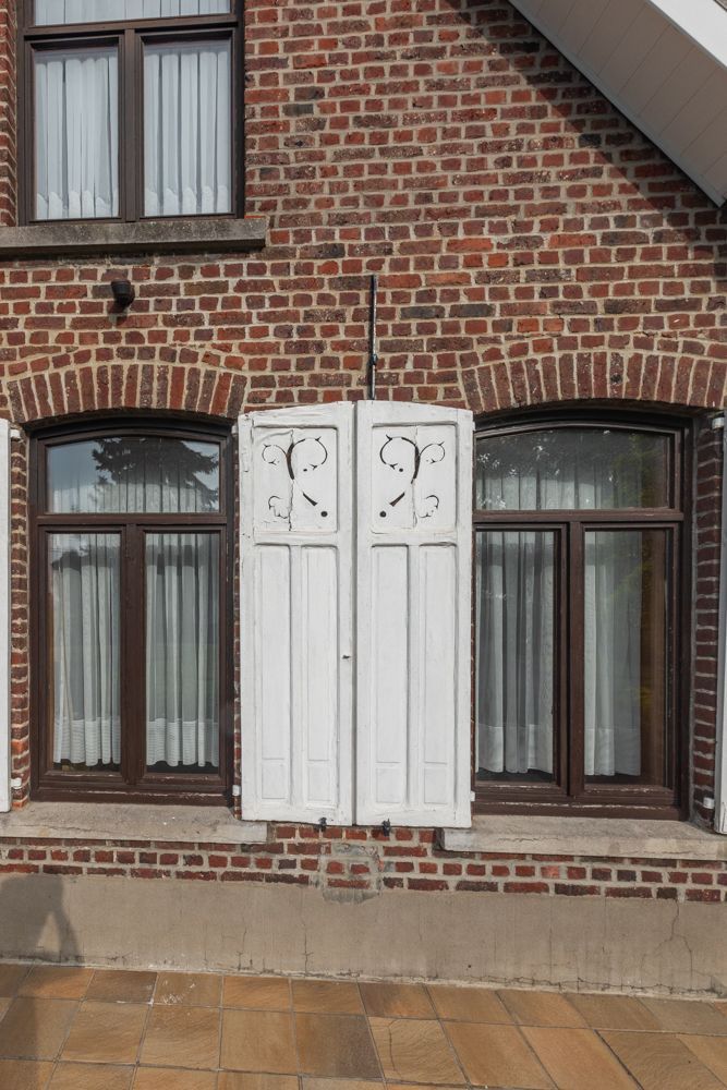 Hoeve met stallen op 3780 m² aan de grens met Elsegem foto 8