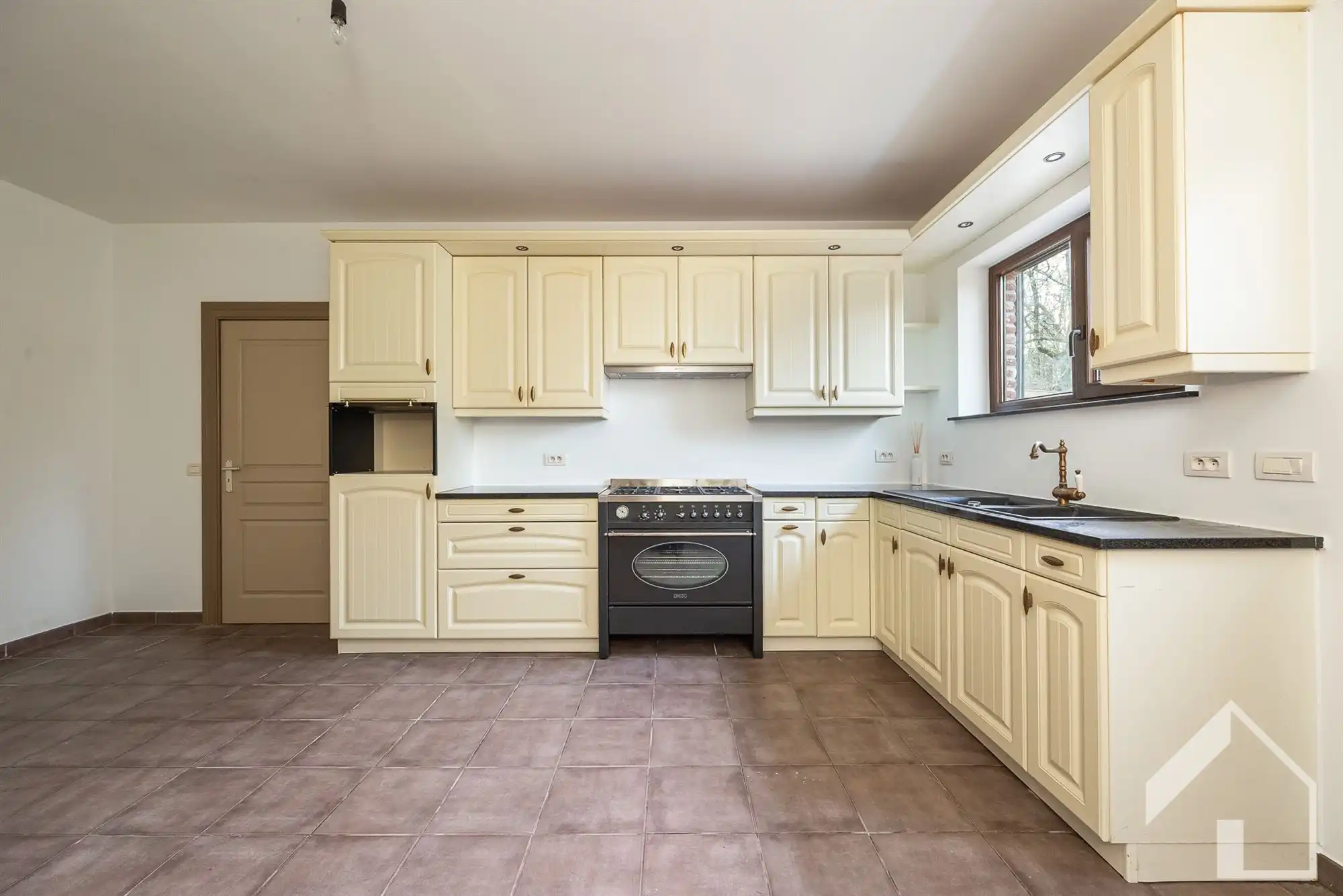 charmante woning met authentieke elementen foto 8