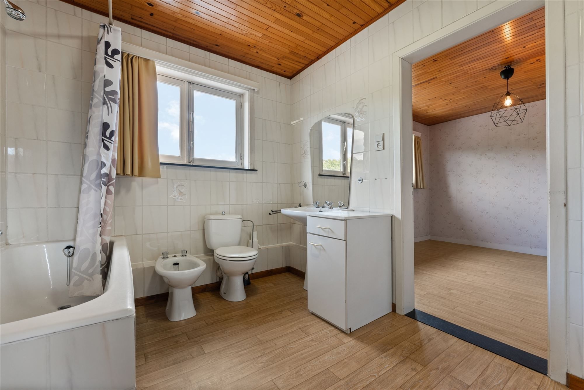 WONING VAN 200M² EN GROTE TUIN VAN 20A92CA TE KERMT foto 14