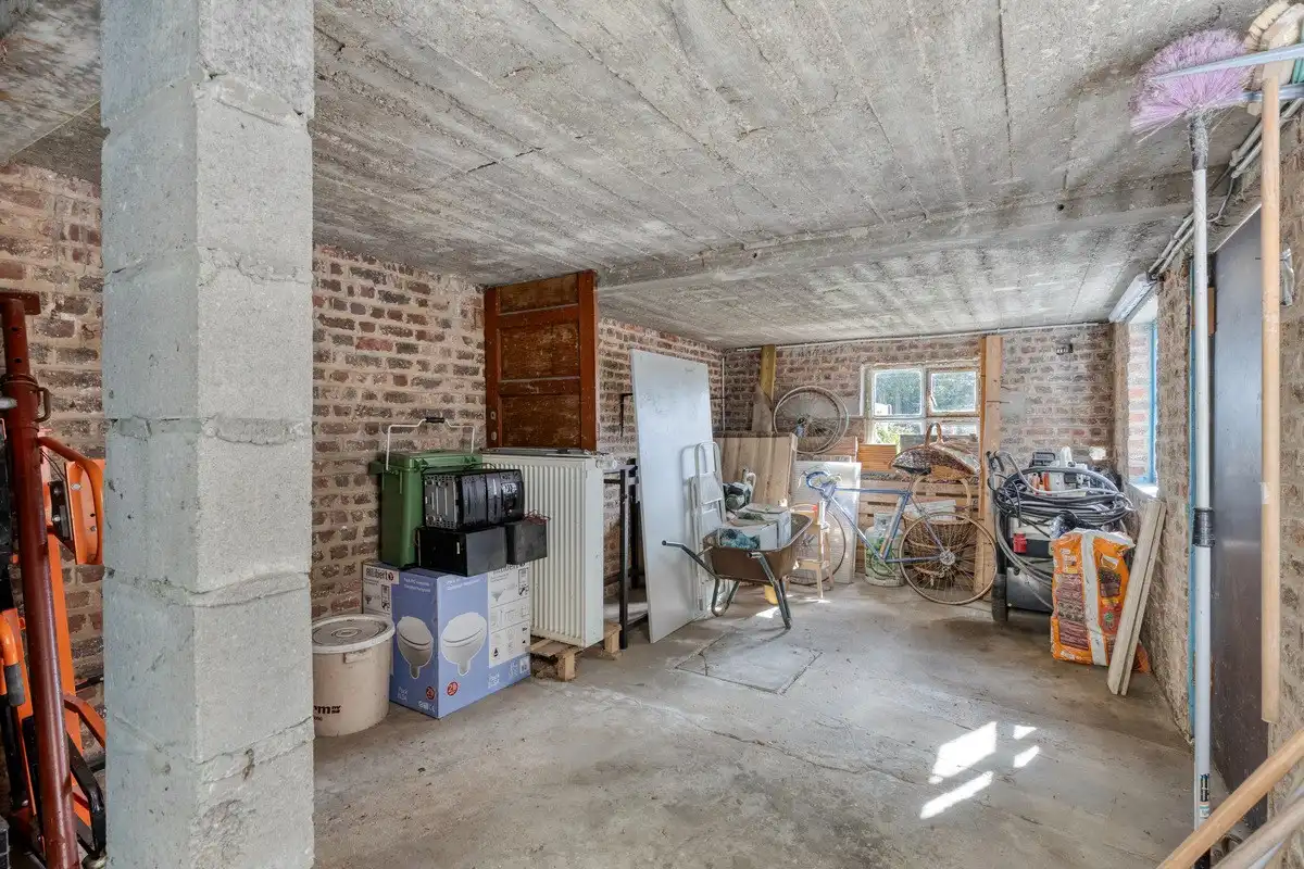 Goed gelegen rijwoning foto 13