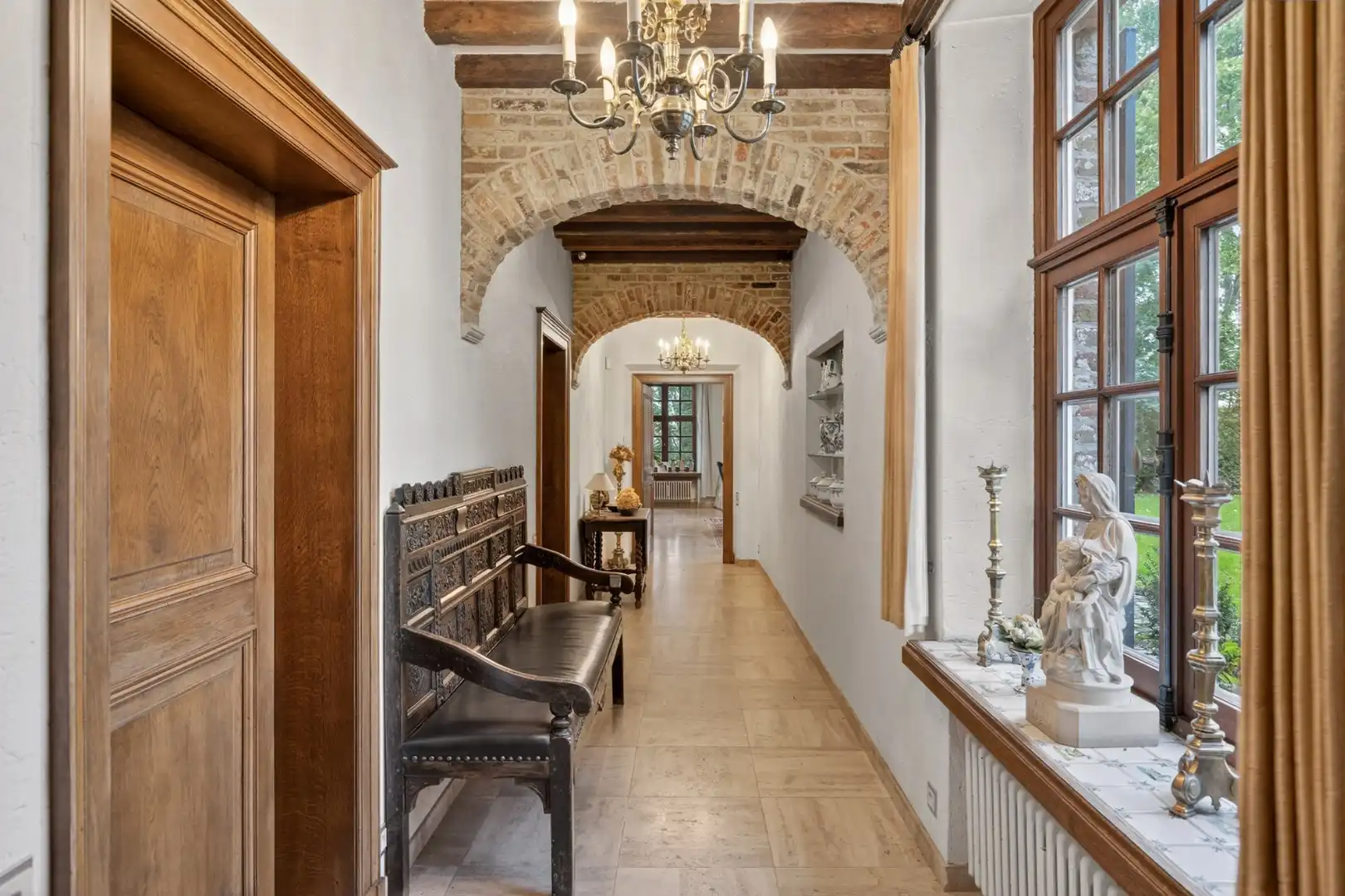 Exclusief landhuis “Reigershof” met bijgebouw en uniek domein te Damme foto 10