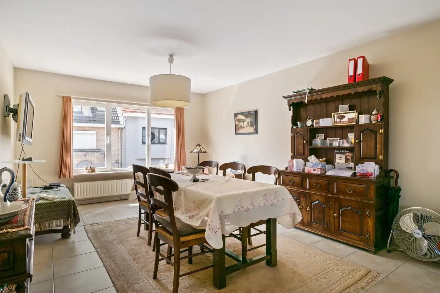 Opbrengsteigendom of co-housing met 2 ruime appartementen in het centrum van Broechem! foto 27