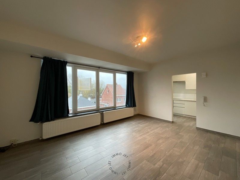 Mooi gerenoveerd appartement met 2 slaapkamers foto 4