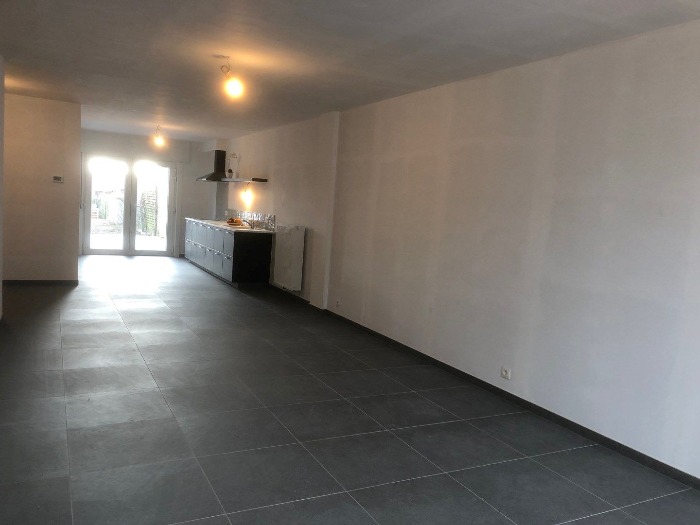Volledig gerenoveerde woning met 3 slaapkamers! foto 2