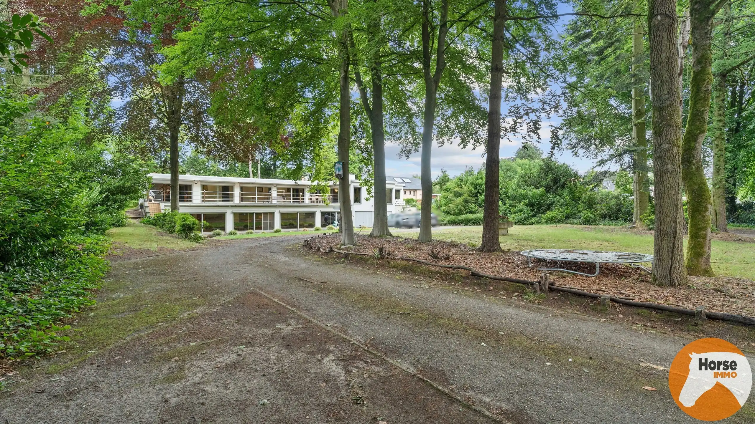 BERINGEN - Ruime woning + projectgrond foto 10