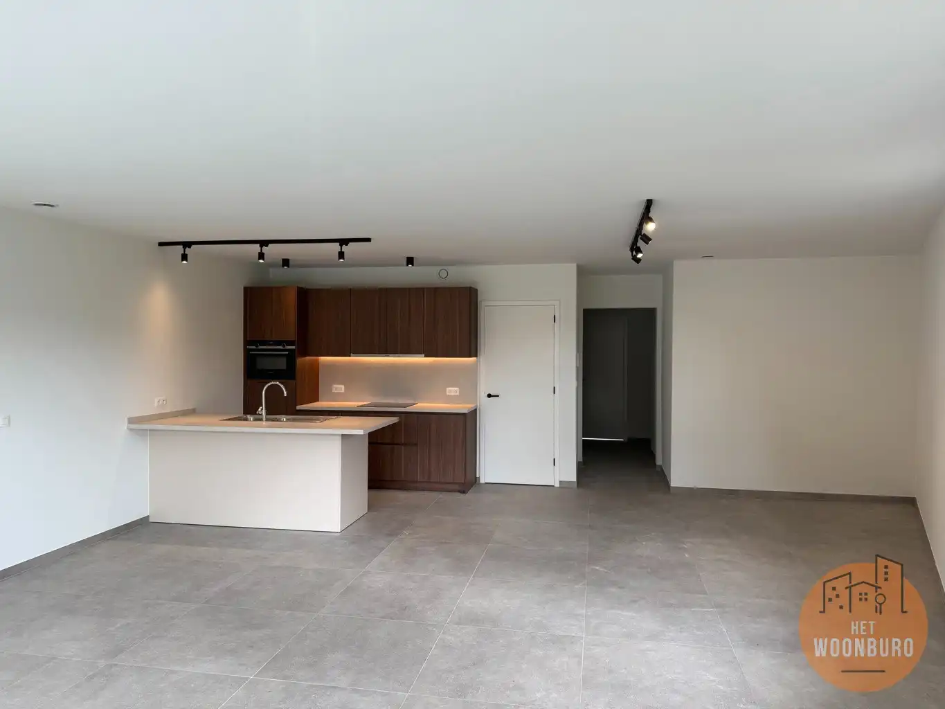 Nieuwbouw app. met 2 slpks, terras, tuin en 2 staanplaatsen foto 5