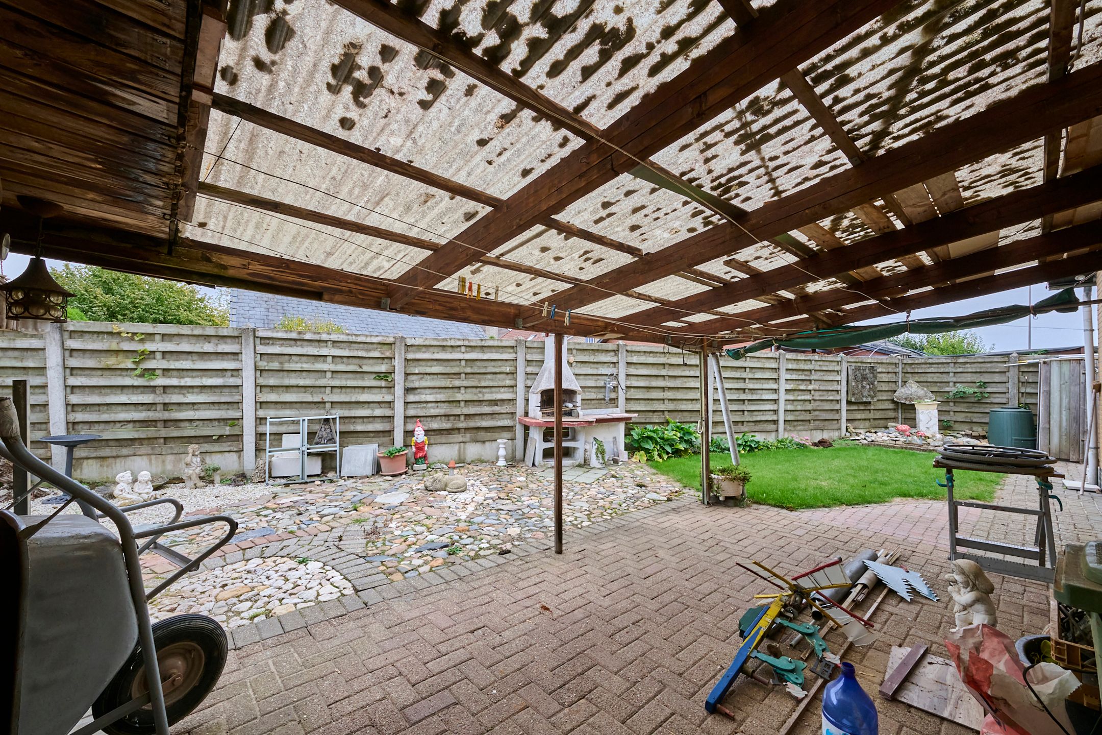 Gelijkvloerse woning met tal van mogelijkheden op 5a77ca foto 12