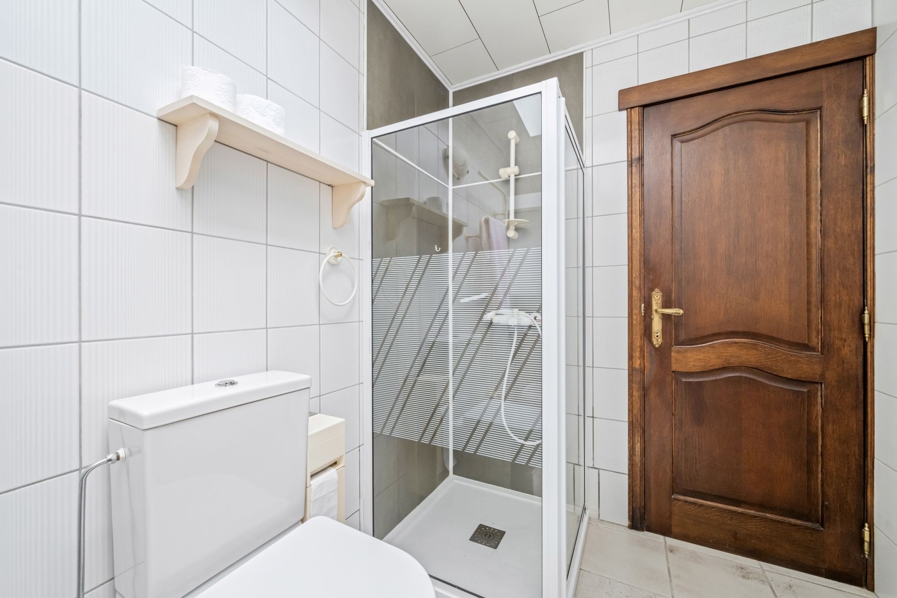 Ruime woning met tuin en bijgebouwen in rustig Sint-Kruis. foto 16