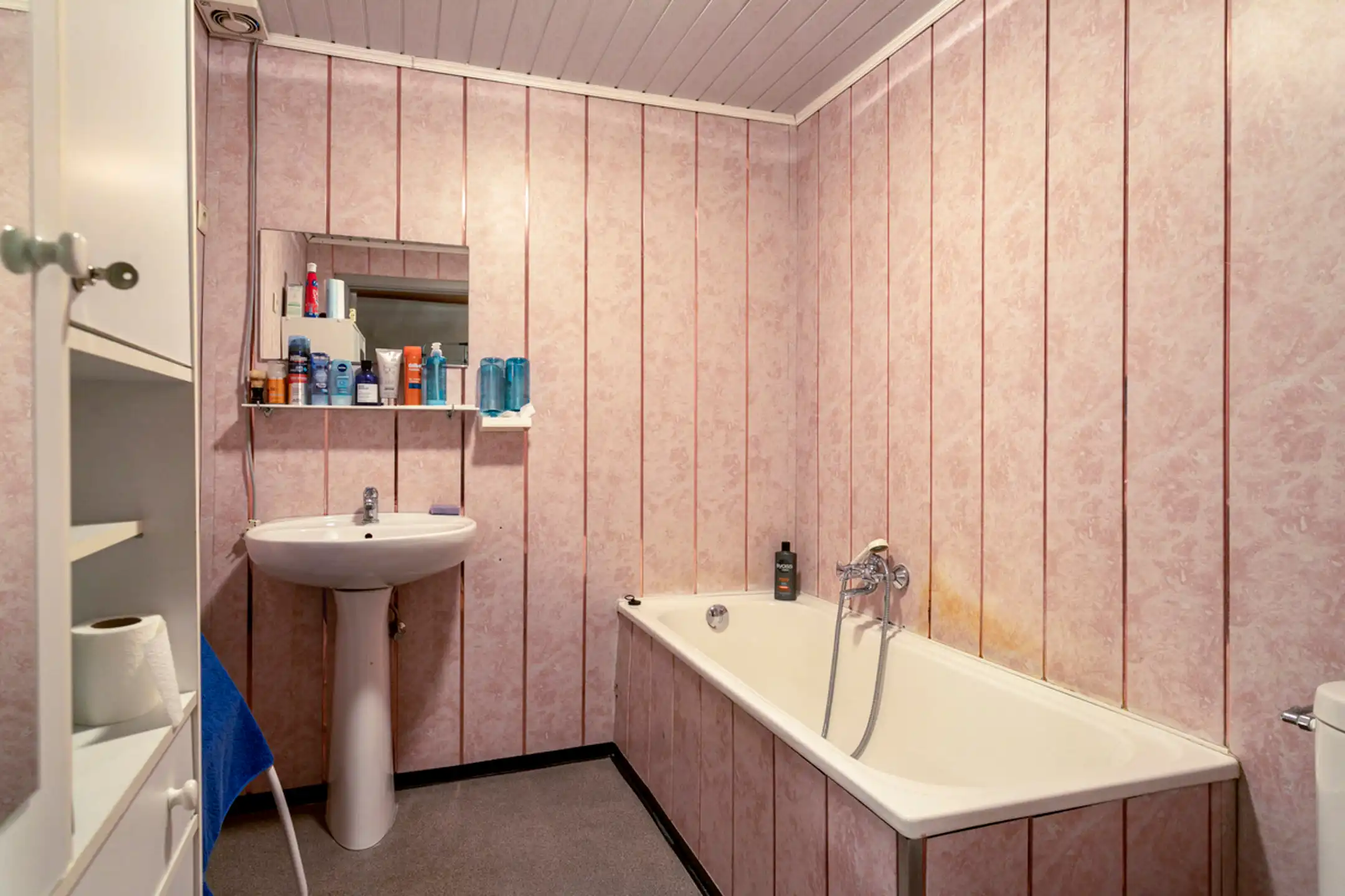 Eigendom met appartement én handelszaak met woonst & garage! foto 22