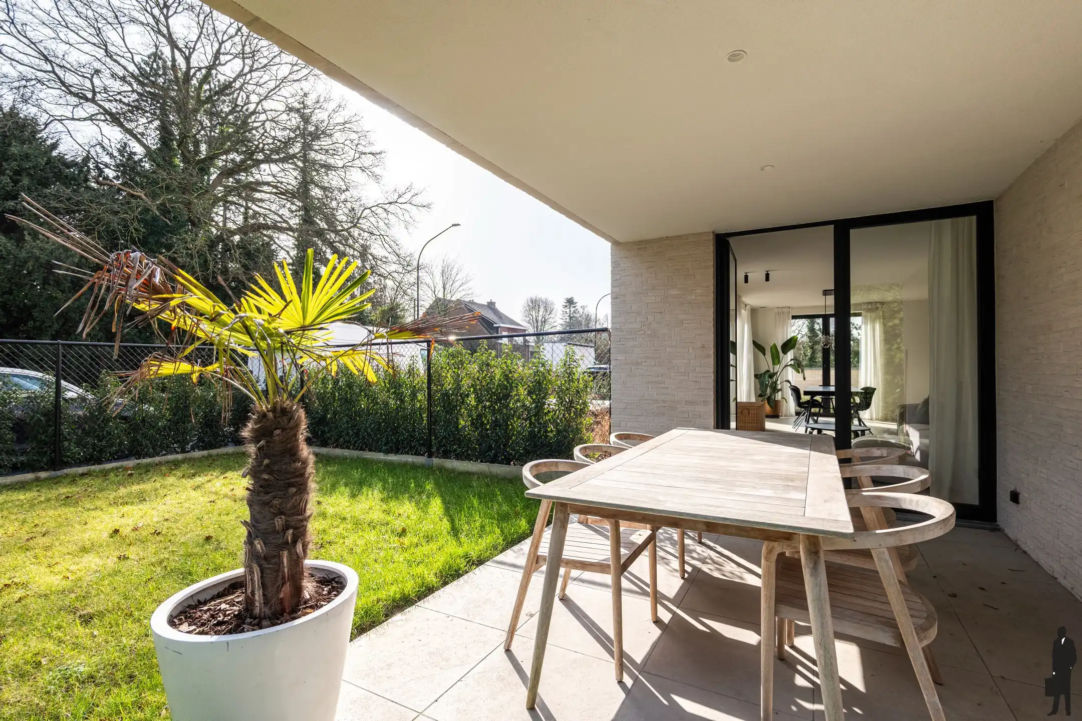 Gelijkvloers app met terras en tuin in ’s-Gravenwezel foto 7