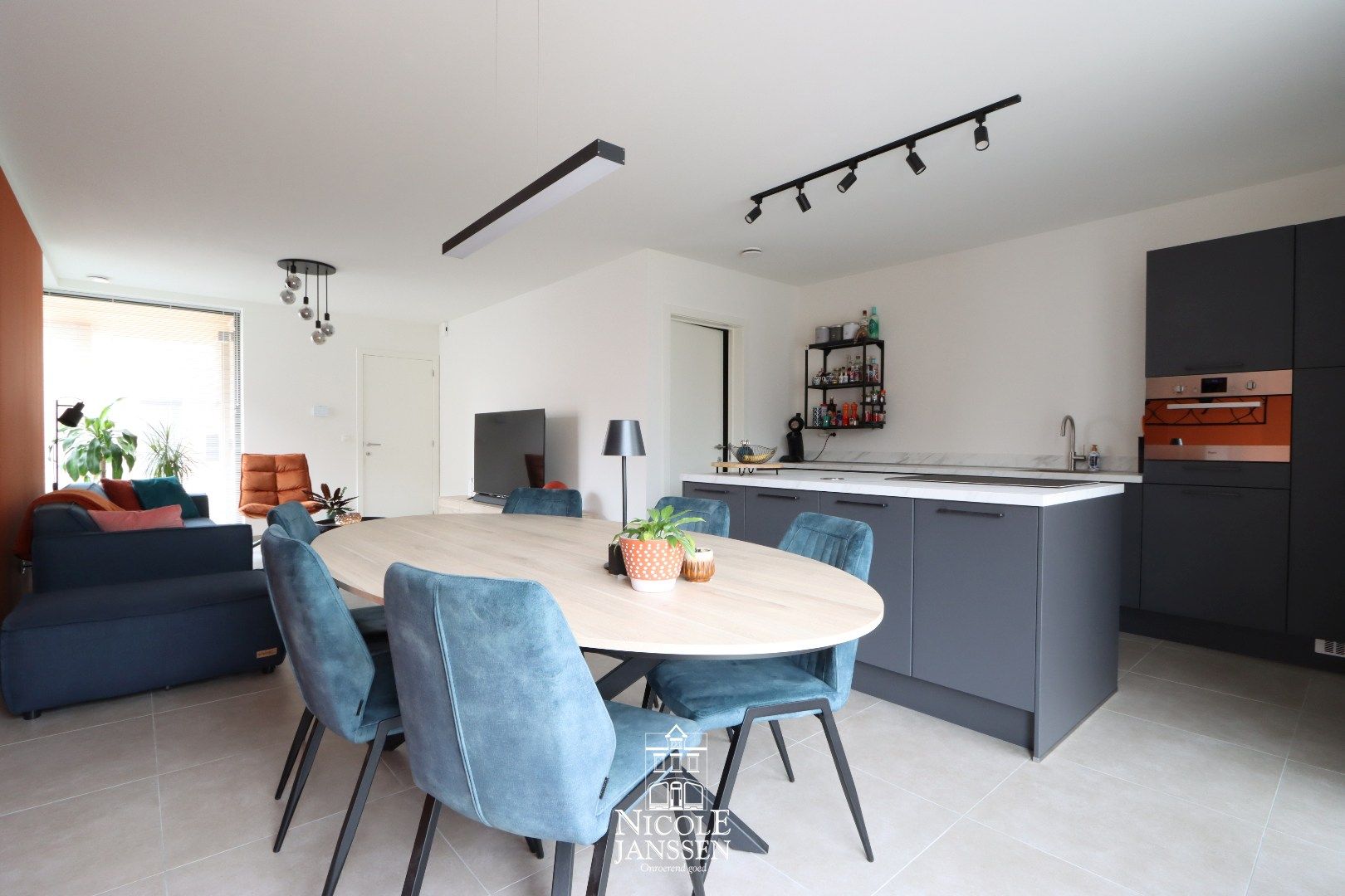 Halfvrijstaande nieuwbouwwoning met drie slaapkamers en gezellige tuin  foto 6