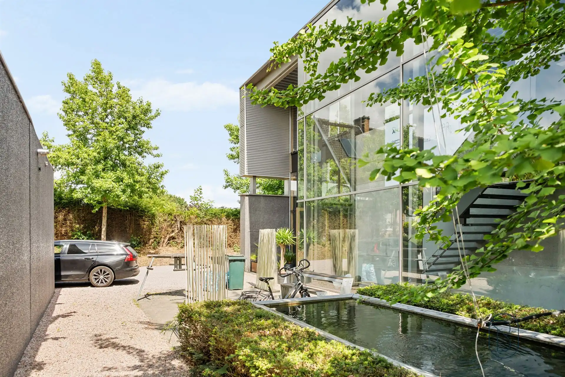 Wonen en werken (kantoren en loods): ideale investering!  foto 6