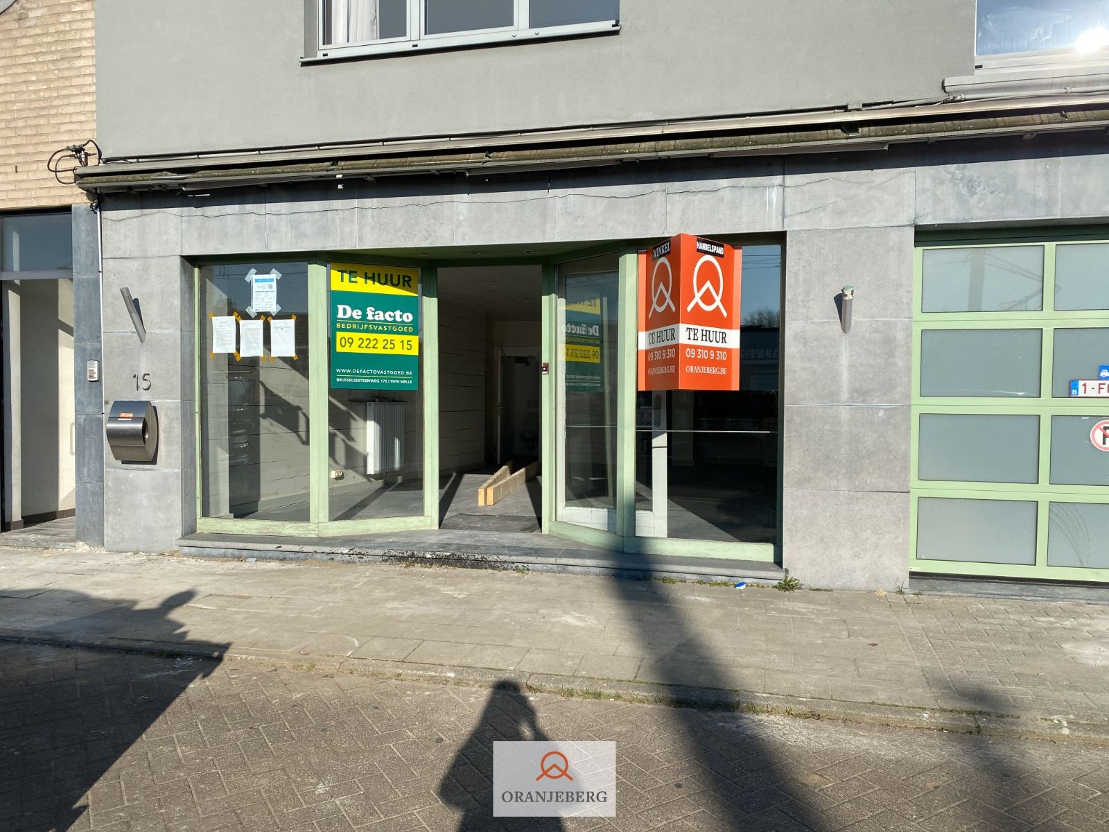 Handelspand met woonst op commercieel strategische ligging te Gent/Melle foto 3