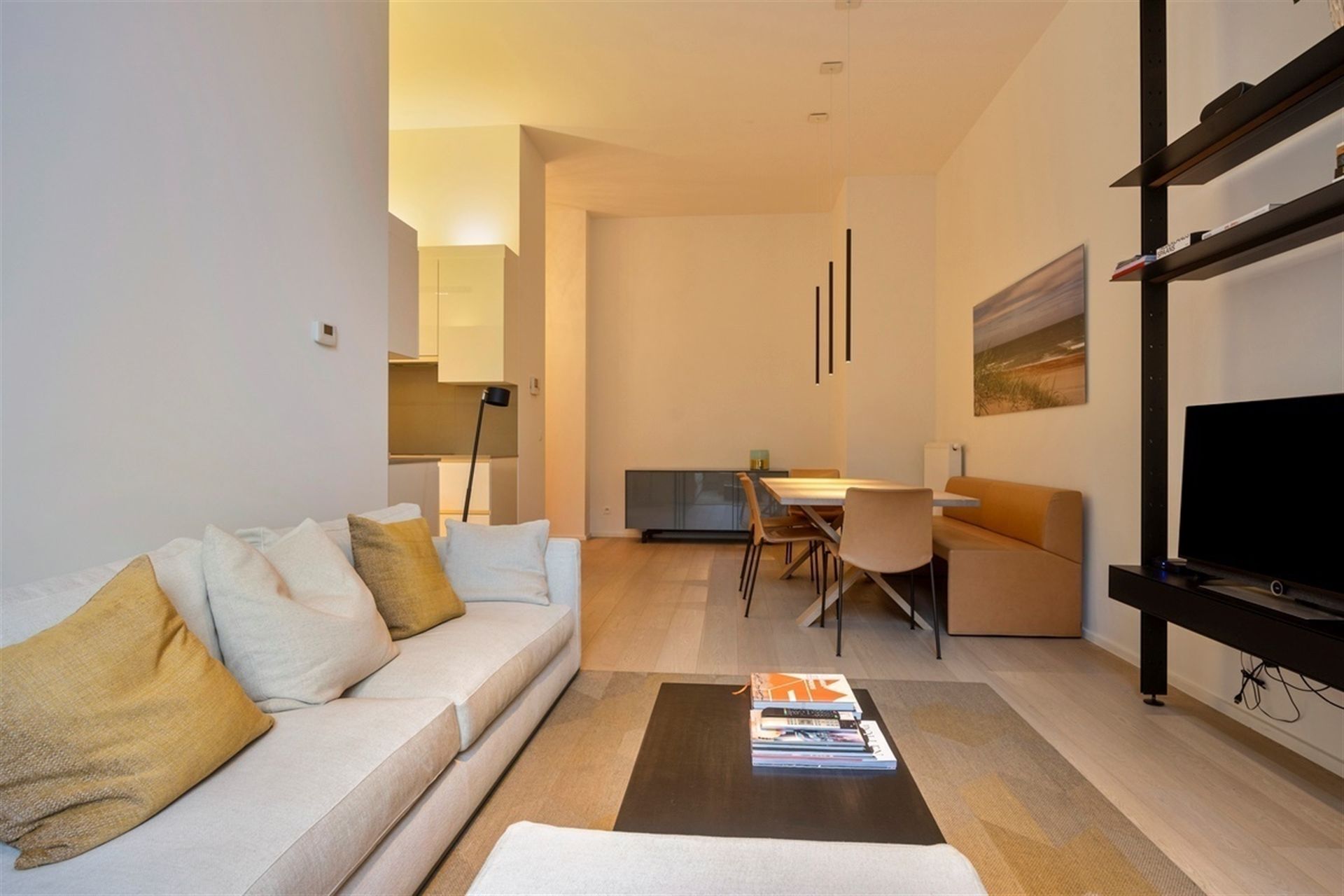 Prachtig eigentijds appartement met een historisch accent  foto 5