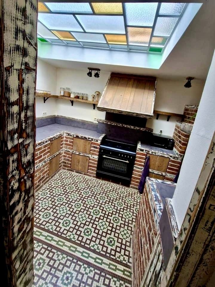 INSTAPKLARE STADSWONING MET DIRECT RENDEMENT IN HET HART VAN DE STAD foto 8