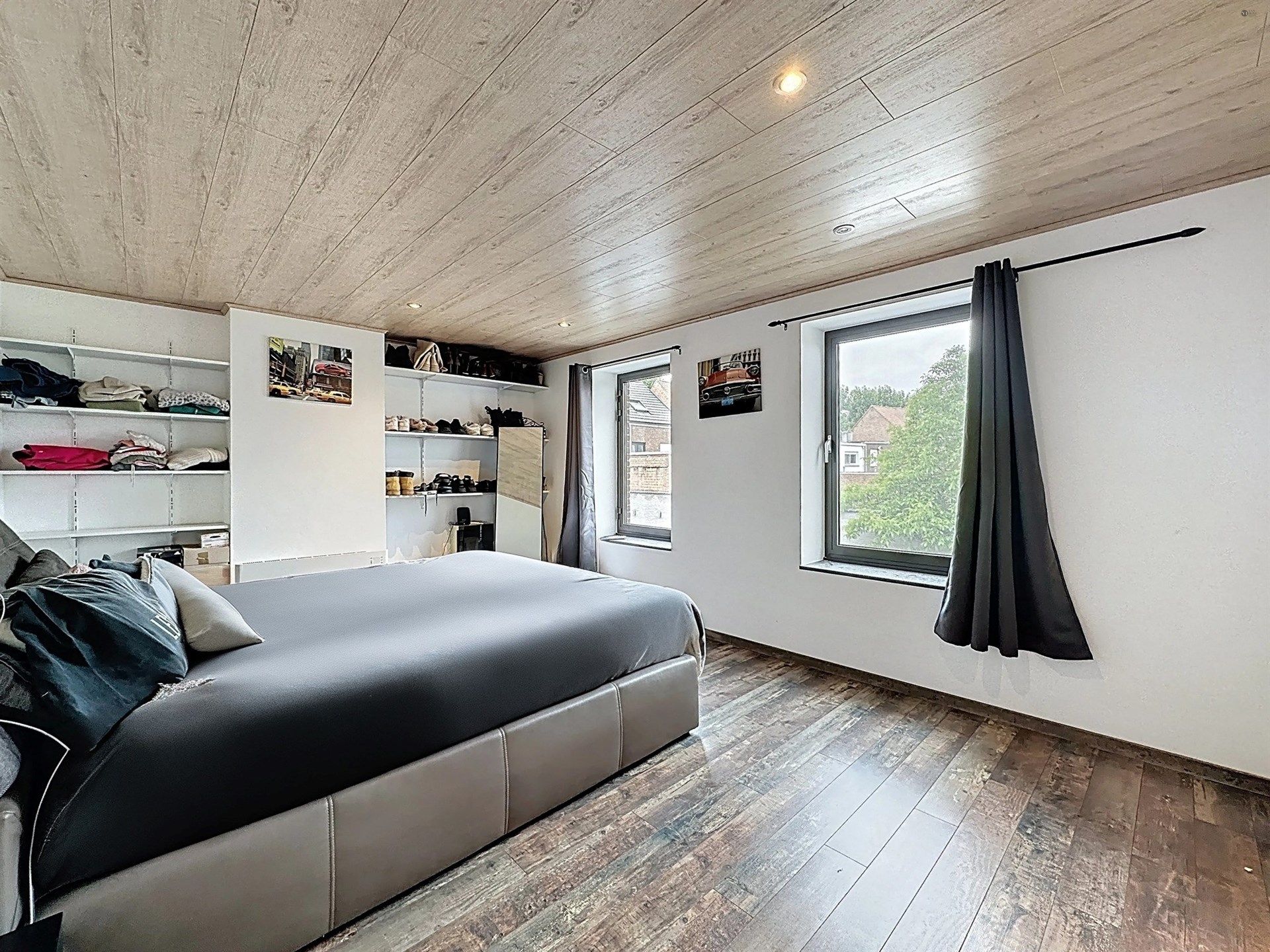 Gezinswoning met 2 slaapkamers, ruim magazijn en halfopen karakter op toplocatie! foto 8