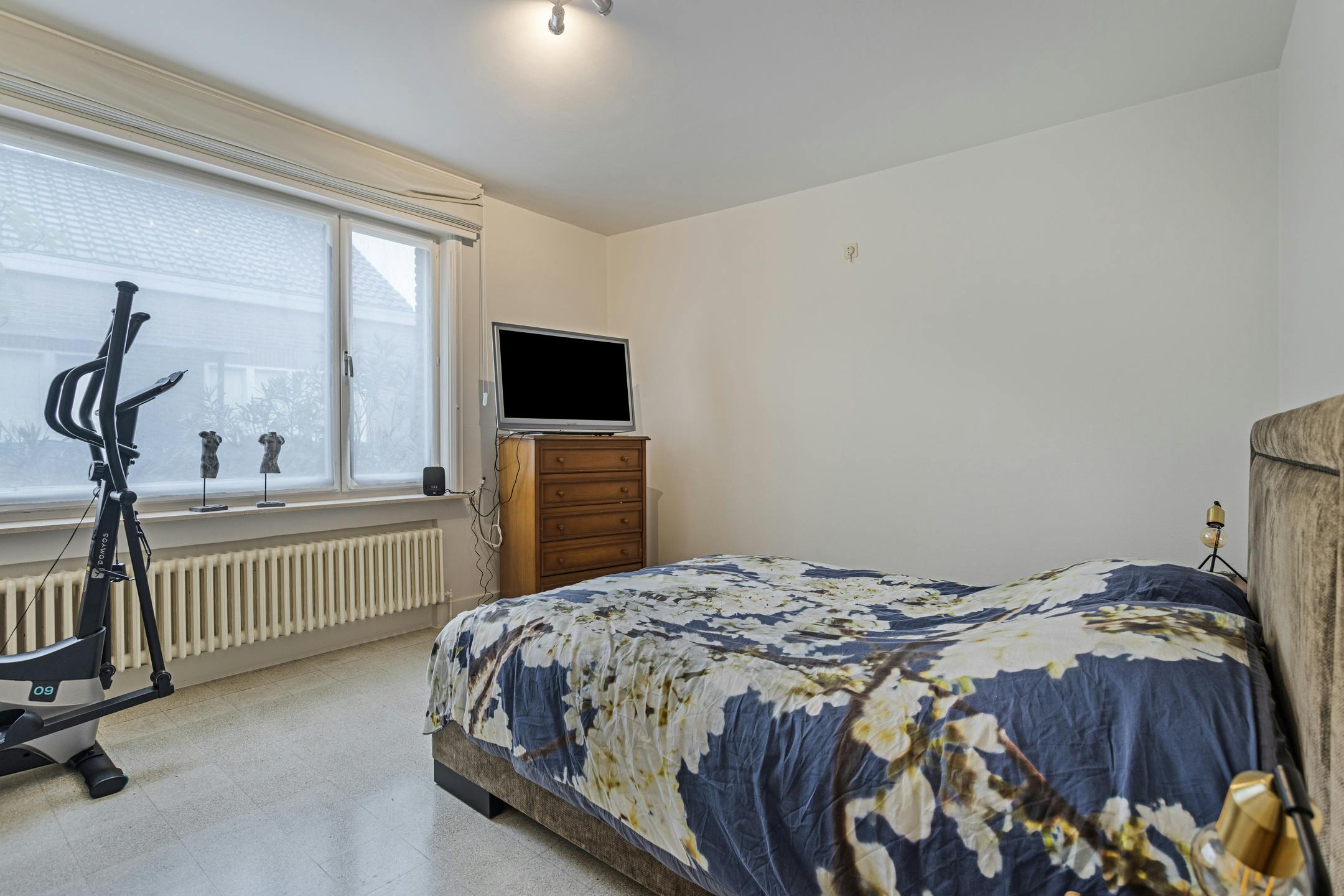 Te renoveren alleenstaand huis te koop op 1062 m² in Rumbeke foto 13