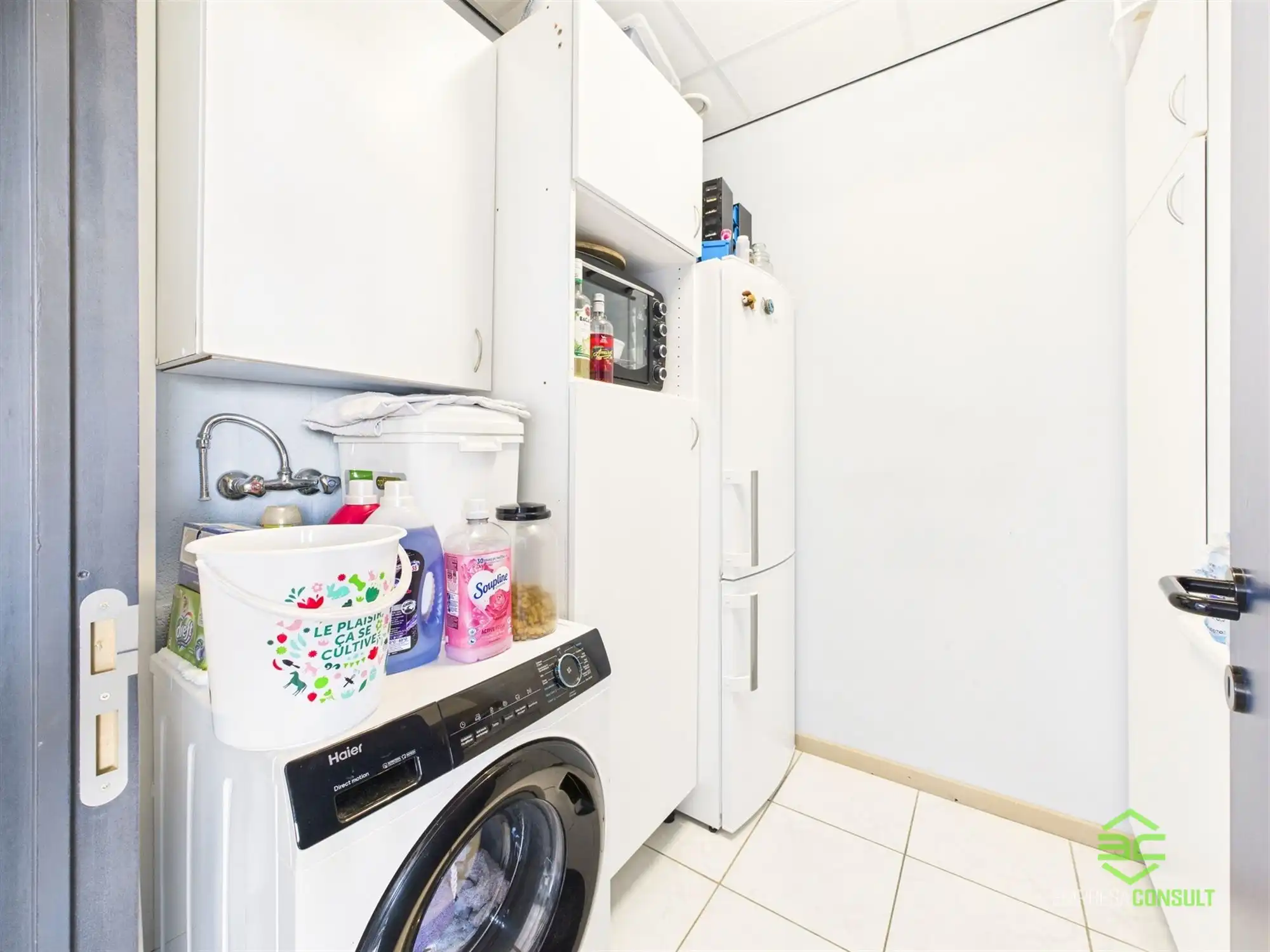 Instapklare werkplaats van 355m² met toonzaal en conciërgewoning! foto 25