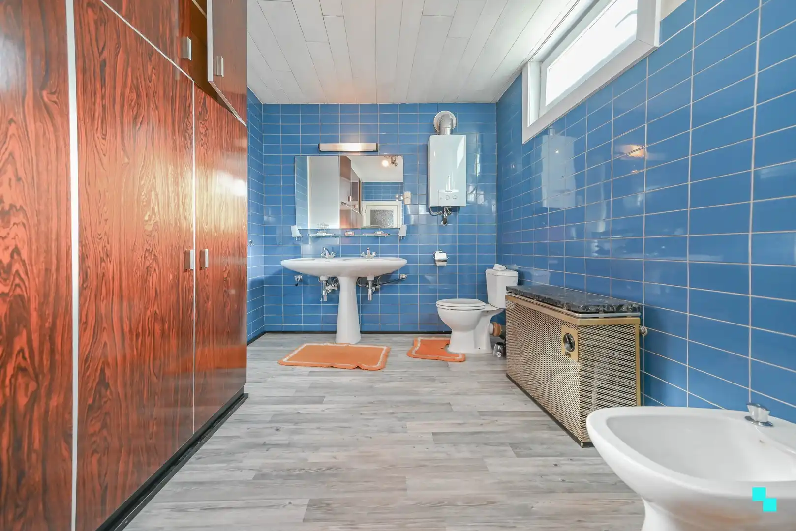 Centraal gelegen ééngezinswoning met vier slaapkamers te Izegem foto 11