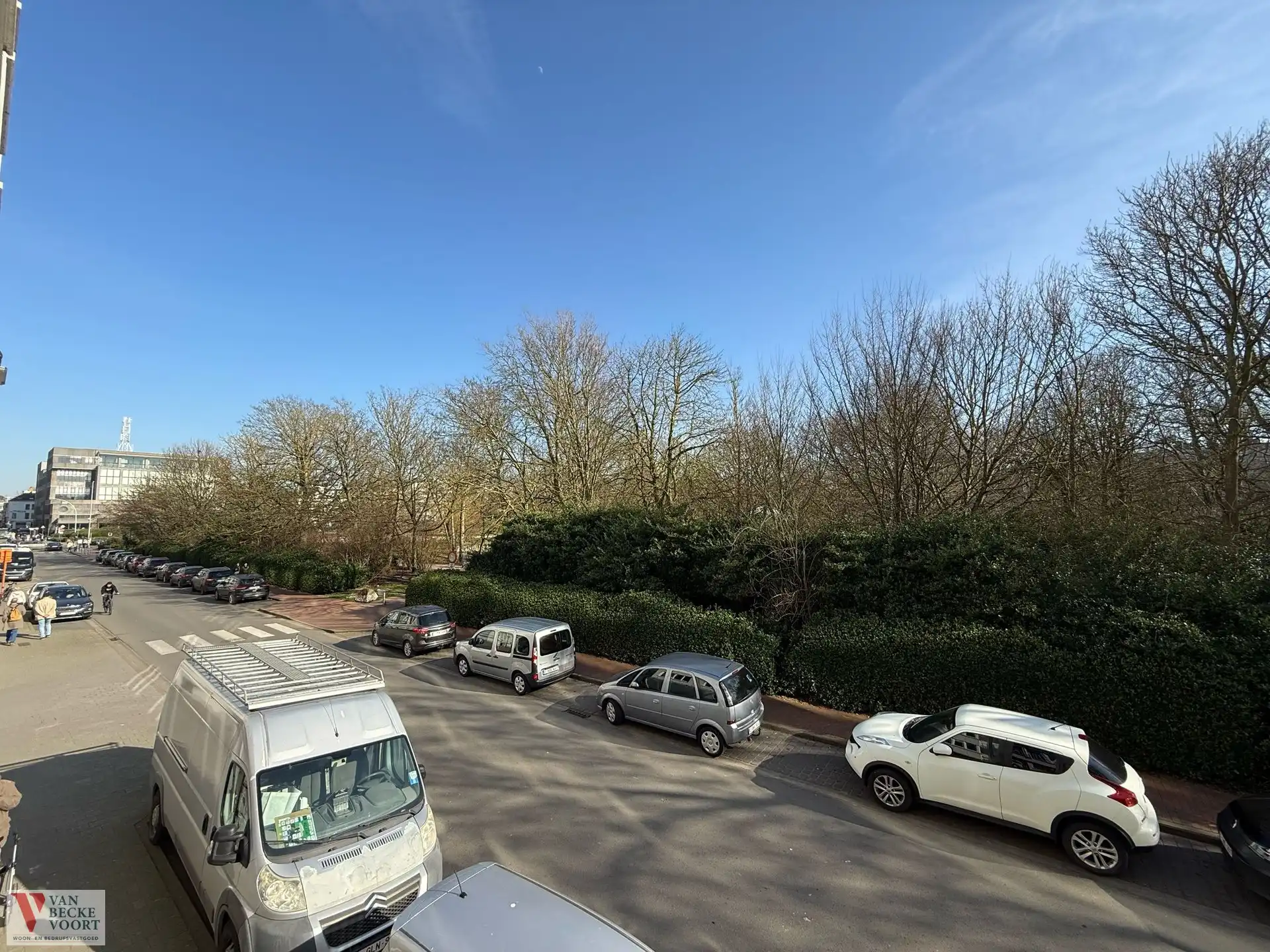 Ruim appartement met parkzicht foto {{pictureIndex}}