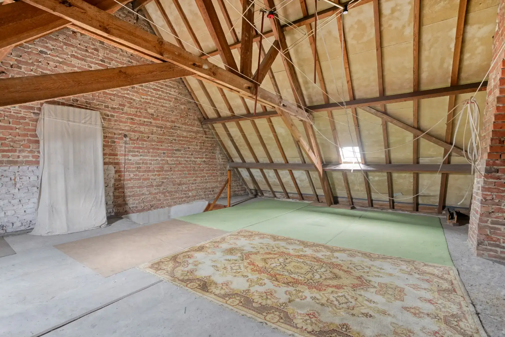 Karaktervolle rijwoning met enorme tuin en 177 m² potentieel, tal van renovatiemogelijkheden foto 12