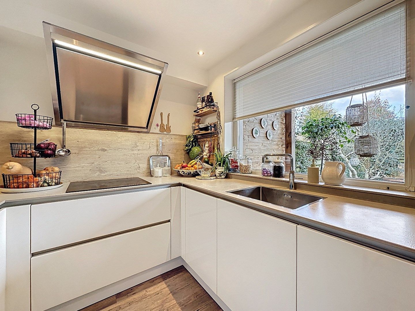 Luxe woning aan de voet van "de Brak" in Sluis foto 13